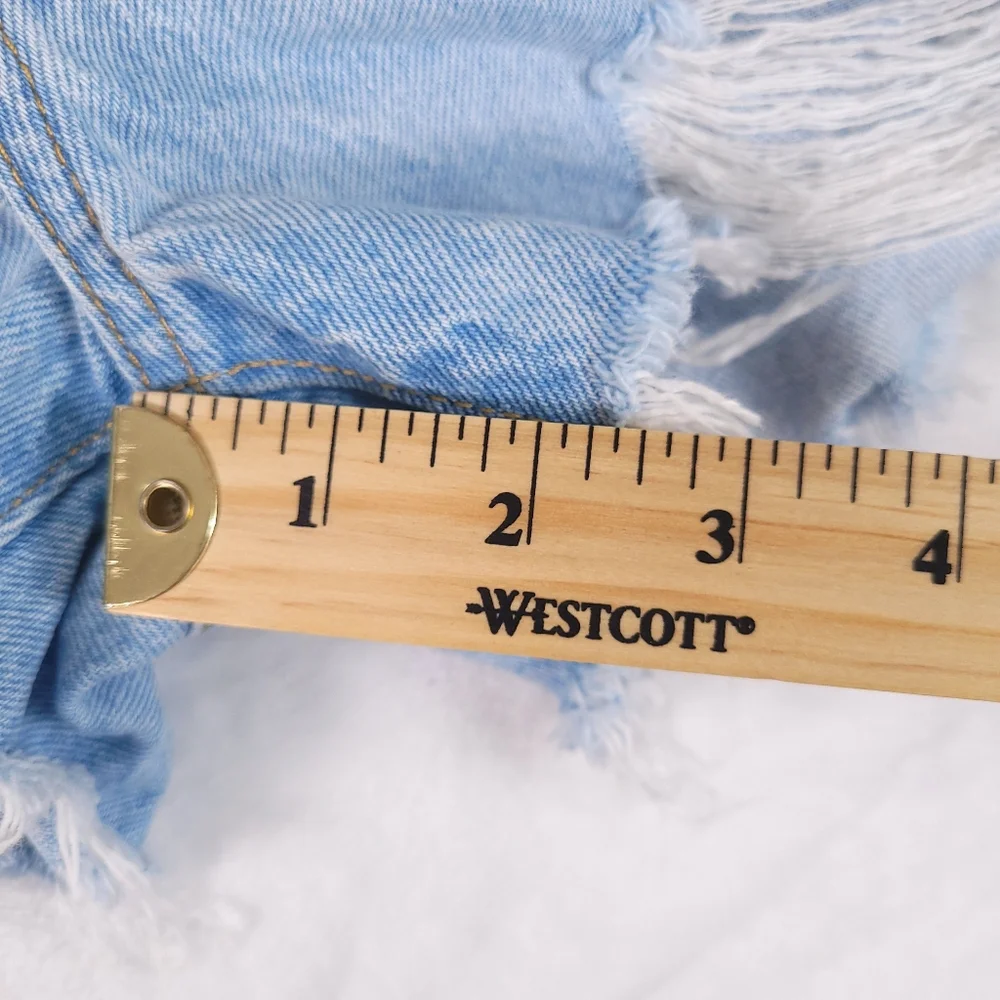 Levi's 501 Distressed Jean Shorts 100% Women 31